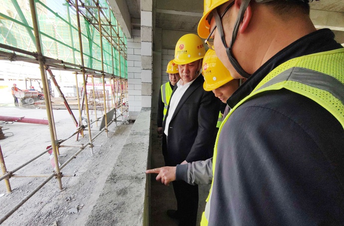 徐旭前往市政公用城三期項(xiàng)目、市政綠色建材科技產(chǎn)業(yè)園項(xiàng)目調(diào)研